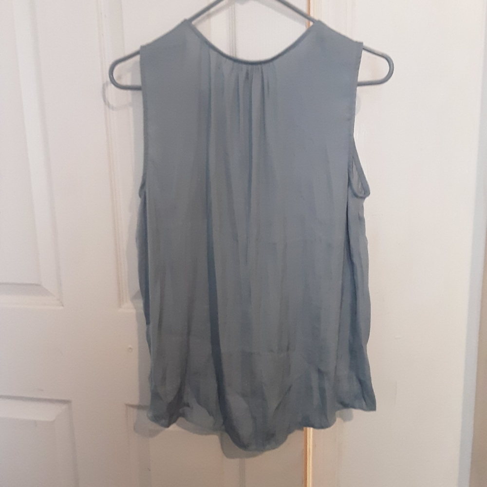 Top - Picture 6 of 6